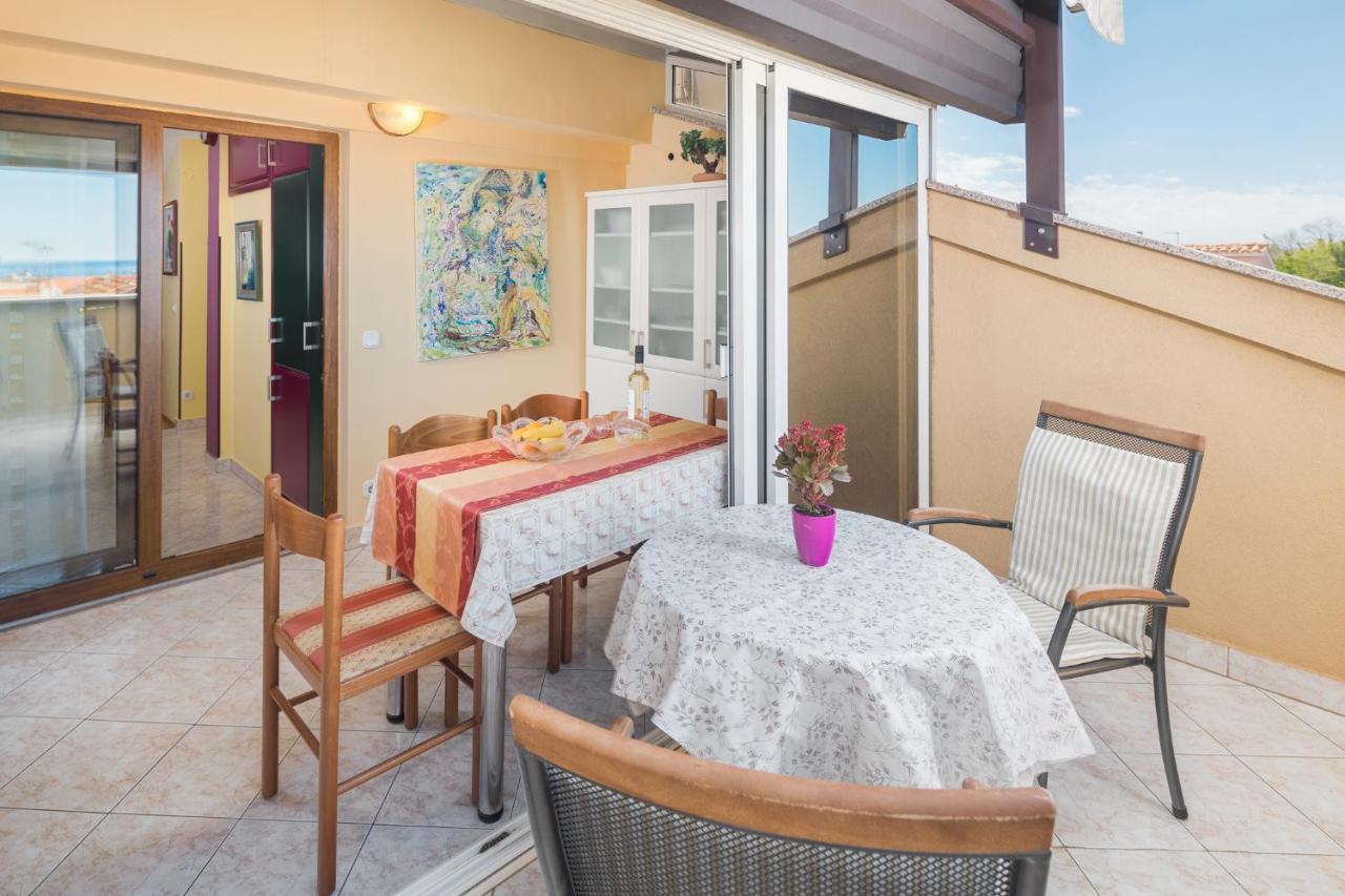 Bella Vista Apartment *